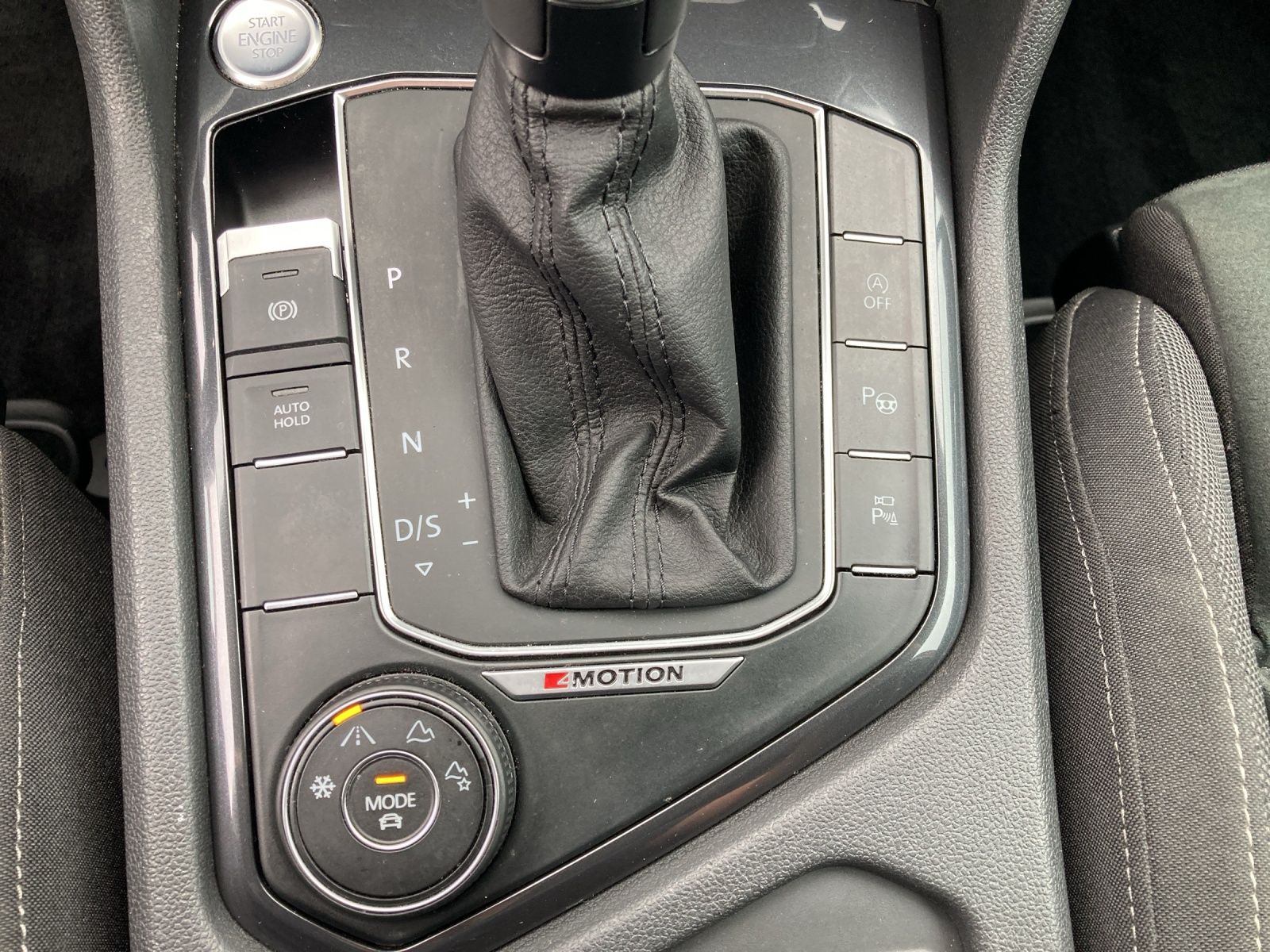 Fahrzeugabbildung Volkswagen Tiguan Allspace TDI Highline DSG 4M STH LED AHK