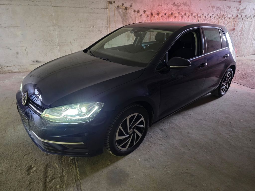 Image of Volkswagen Golf