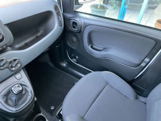 Fahrzeugabbildung Fiat Panda 1.0 Mild-Hybrid DAB, Tempomat, Einparkhilf