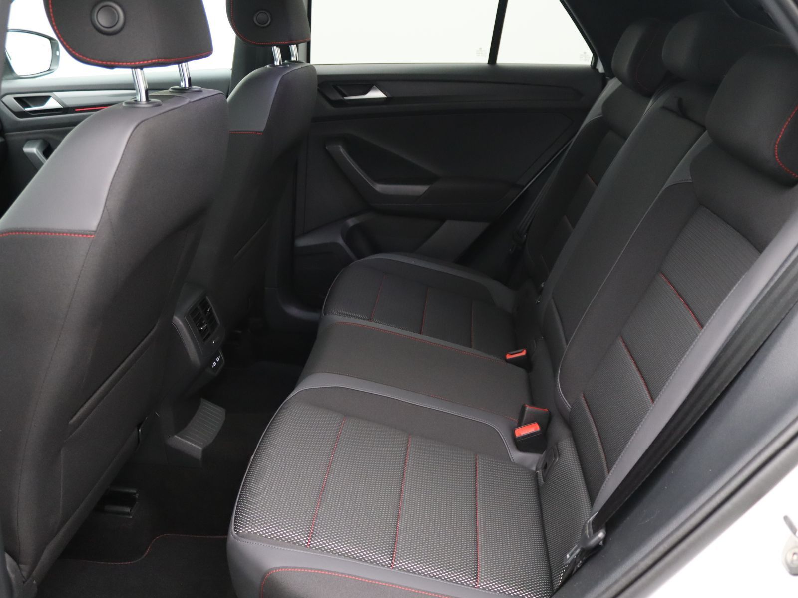 Volkswagen T-Roc - Bild 13