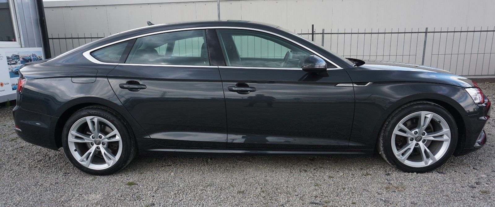 Fahrzeugabbildung Audi A5 Sportback 40 TFSI Sport, Navi, AHK,Kamera,+WR
