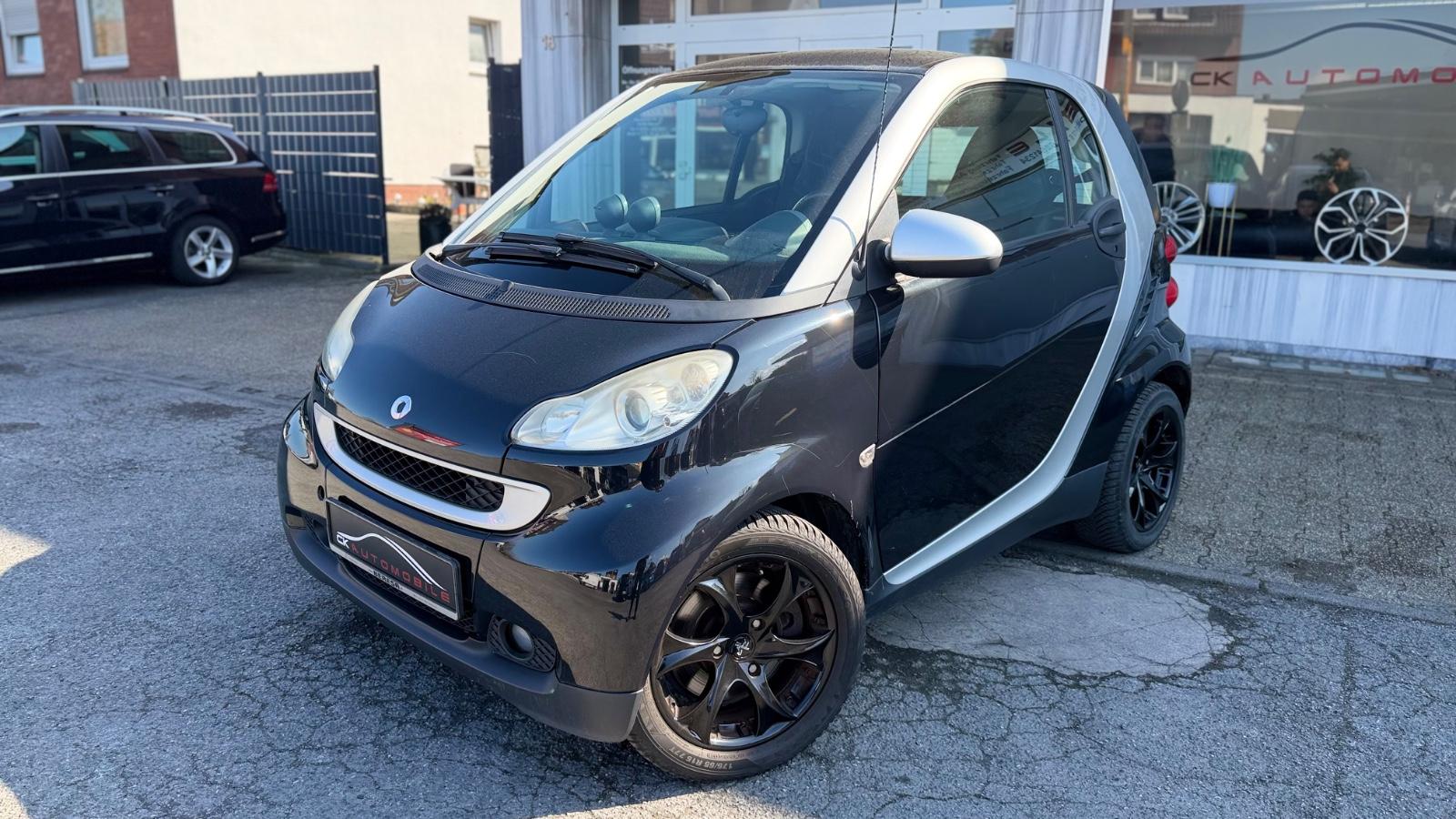 Smart fortwo coupe Aut. Basis 52 kW*Klima*Shz*P-Dach