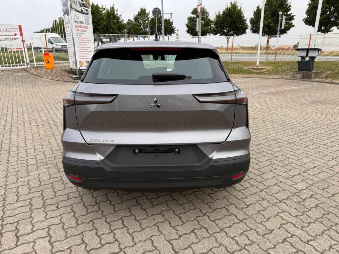 Fahrzeugabbildung Mitsubishi Grandis Diamant 1,3