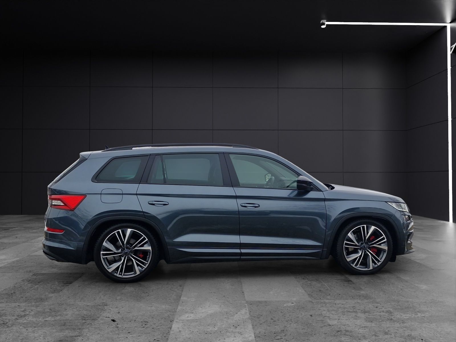 Fahrzeugabbildung SKODA Kodiaq RS 2.0 TDI 4x4 DSG AHZV STANDHZG DCC PANO