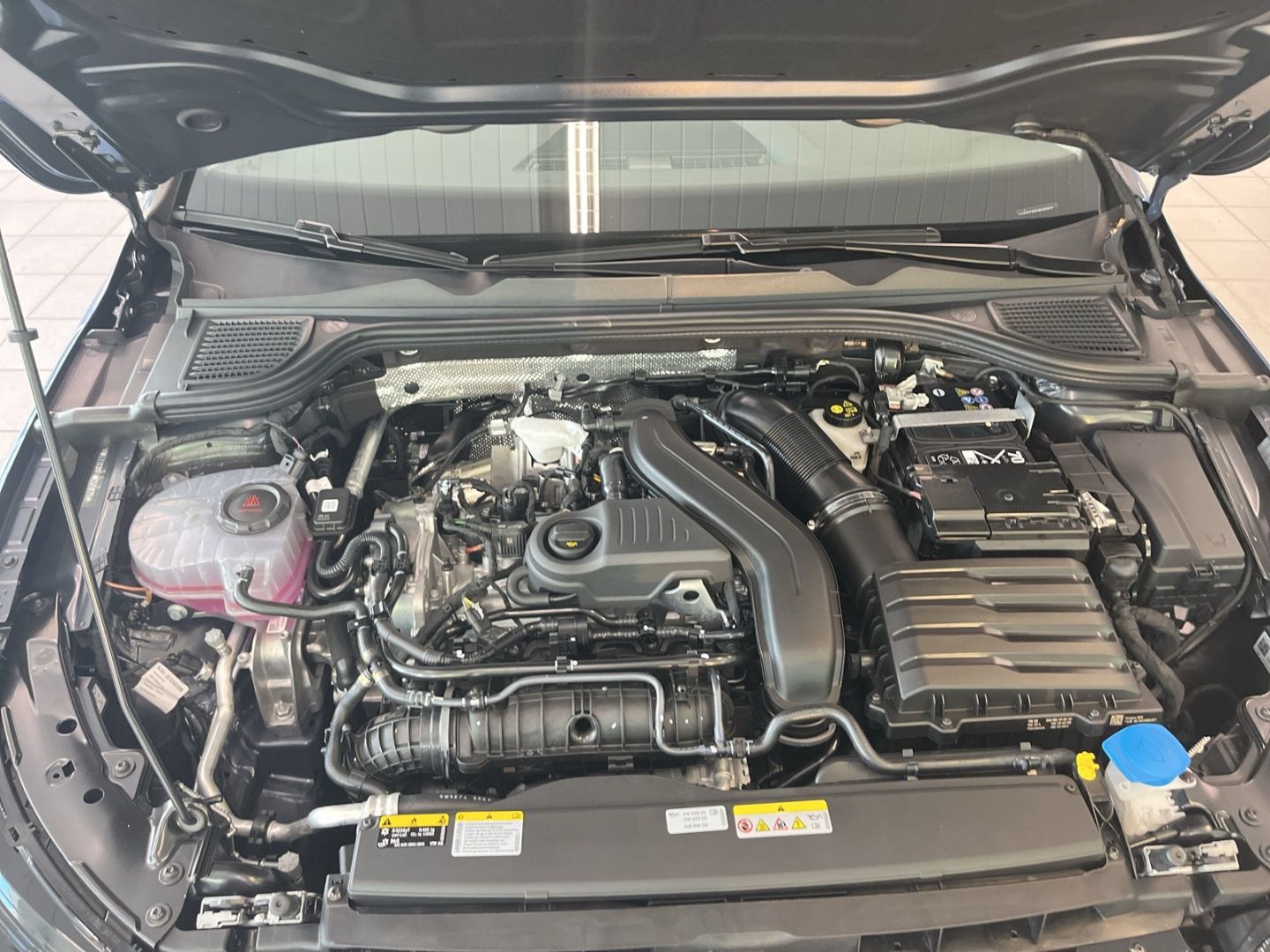 Fahrzeugabbildung Volkswagen Golf Energy Life 1.5 TSI AHK-el. klappb. Navi Di