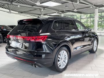 Volkswagen Touareg - 3