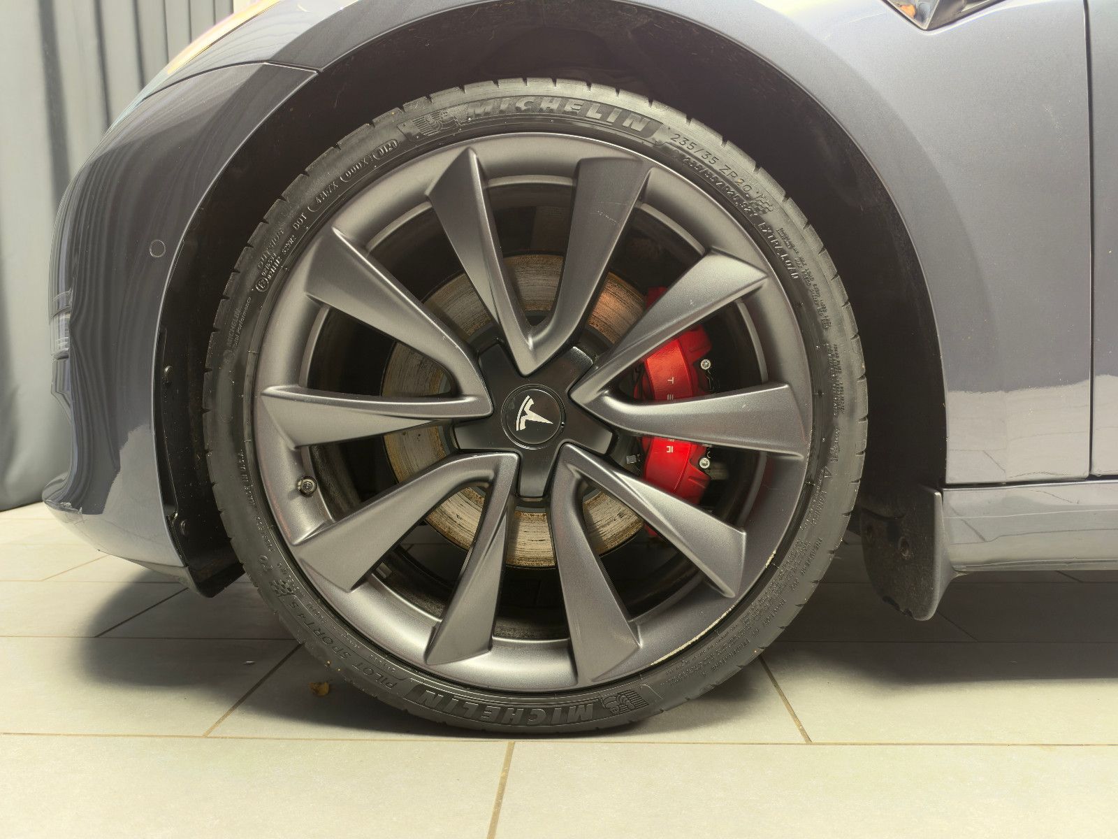Fahrzeugabbildung Tesla Model 3 Performance Dual AWD |PANO|PREMIUM-SOUND