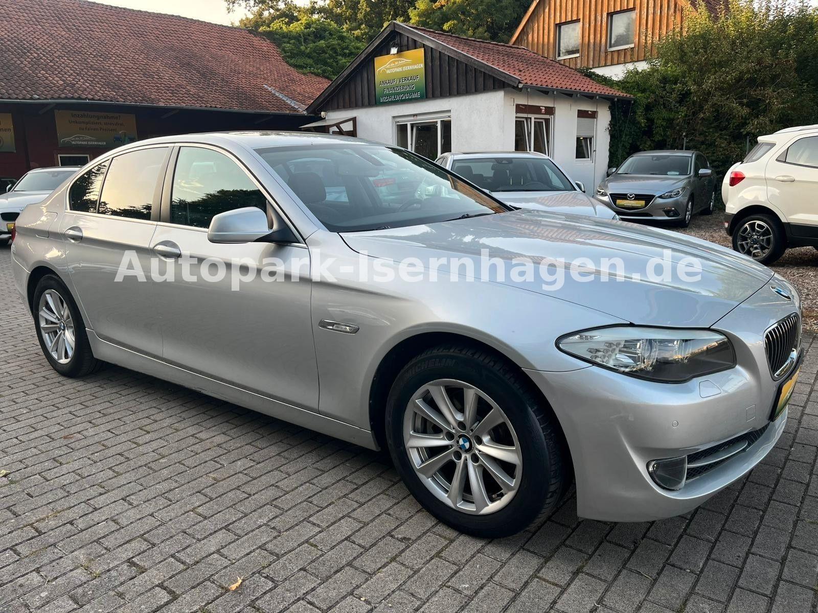 BMW 520d Luxury-Line Automatik*HUD*Leder*S-Dach*VOLL