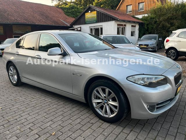 BMW 520d Luxury-Line Automatik*HUD*Leder*S-Dach*VOLL