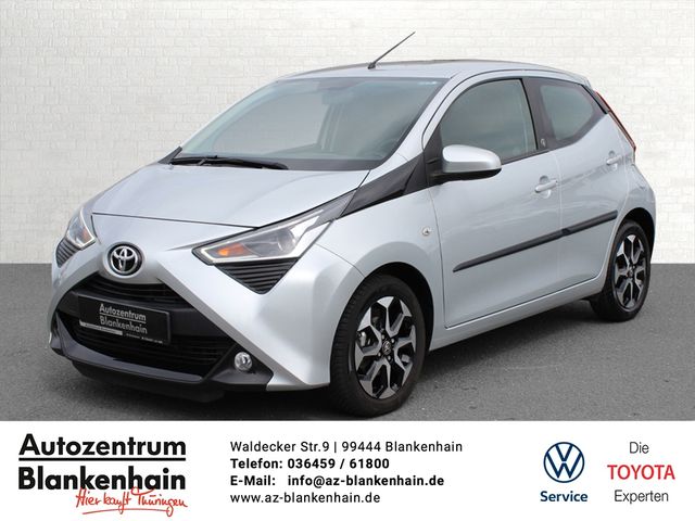 AYGO Team D nur 4.800 KM ! / Rentnerfahrzeug