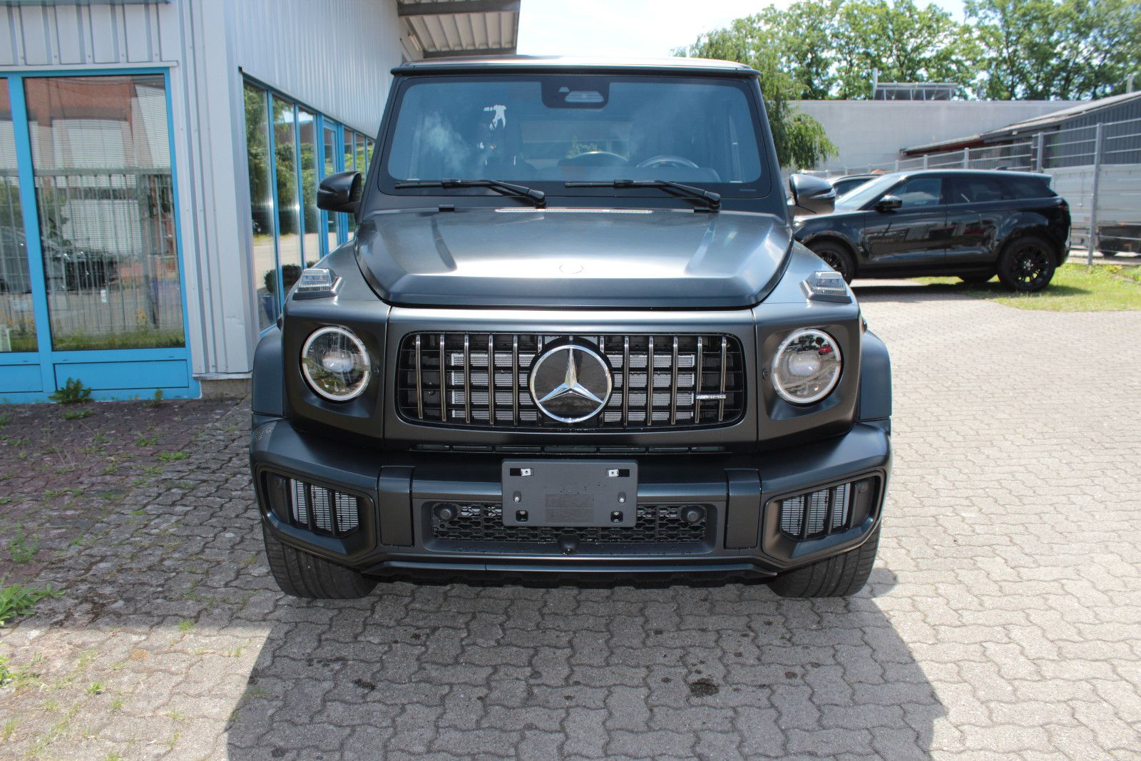 Fahrzeugabbildung Mercedes-Benz G 63 AMG *MY26* *A22* *SUPERIOR* *CARBON*