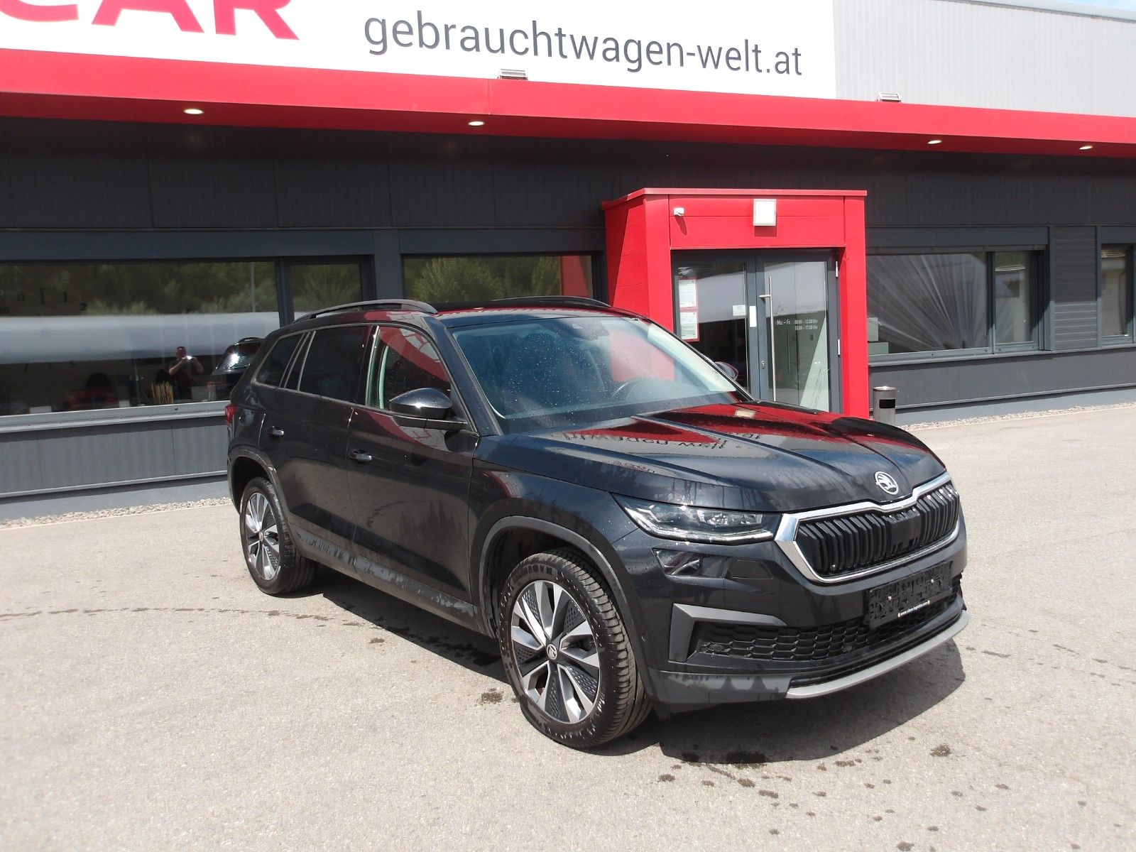 Skoda Kodiaq Tour TDI DSG "Navi,LED" EXP € 18250.-- imagem 2
