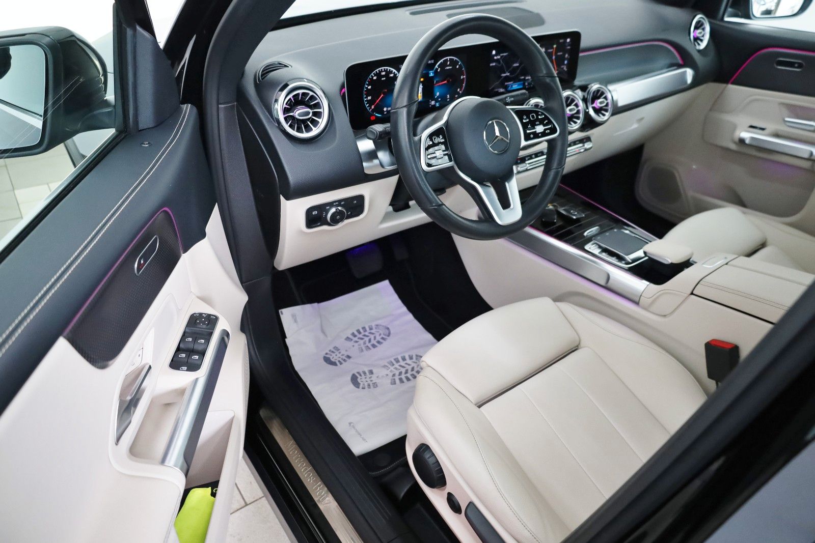 Fahrzeugabbildung Mercedes-Benz GLB 200 d Progressive,Leder,Navi,LED,SH,Kamera