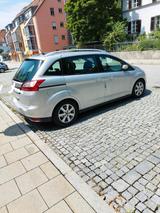 Ford Auto ford Focus - Ford Focus mit Diesel-Antrieb: Kleinbus