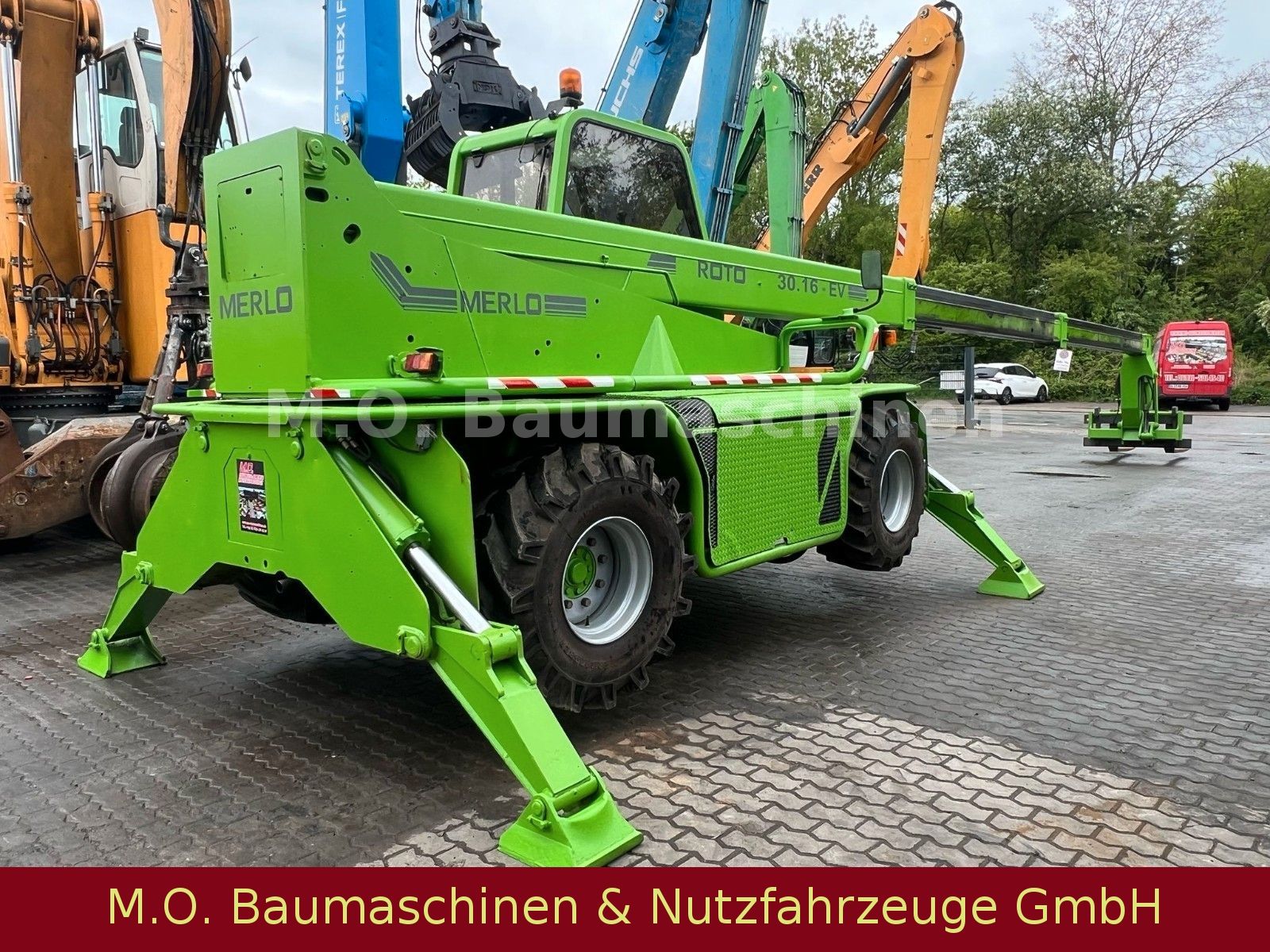 Fahrzeugabbildung Merlo Roto 30.16 EV / Palettengabel / SW /