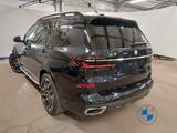 BMW X7 xDrive40i M Sport 22" AHK Pano Massage Standh - BMW X7 Jahreswagen