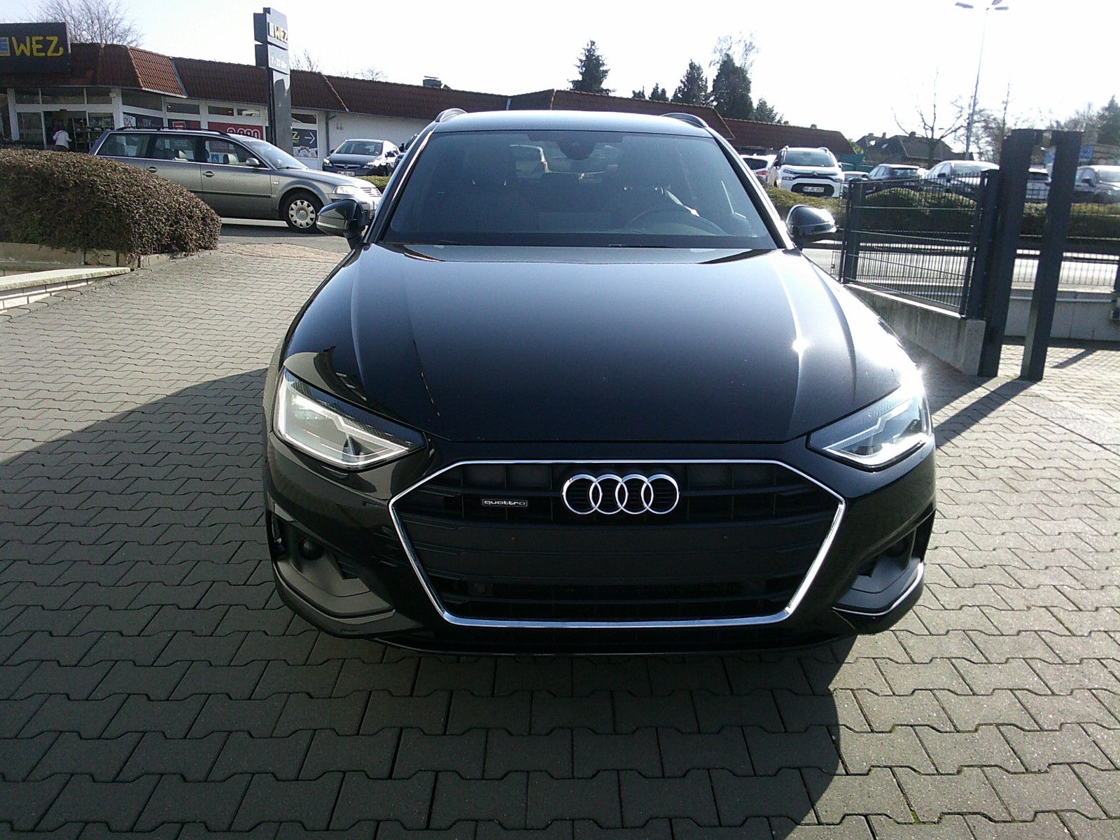 Fahrzeugabbildung Audi A4 Avant 40 TDI quattro S-Line