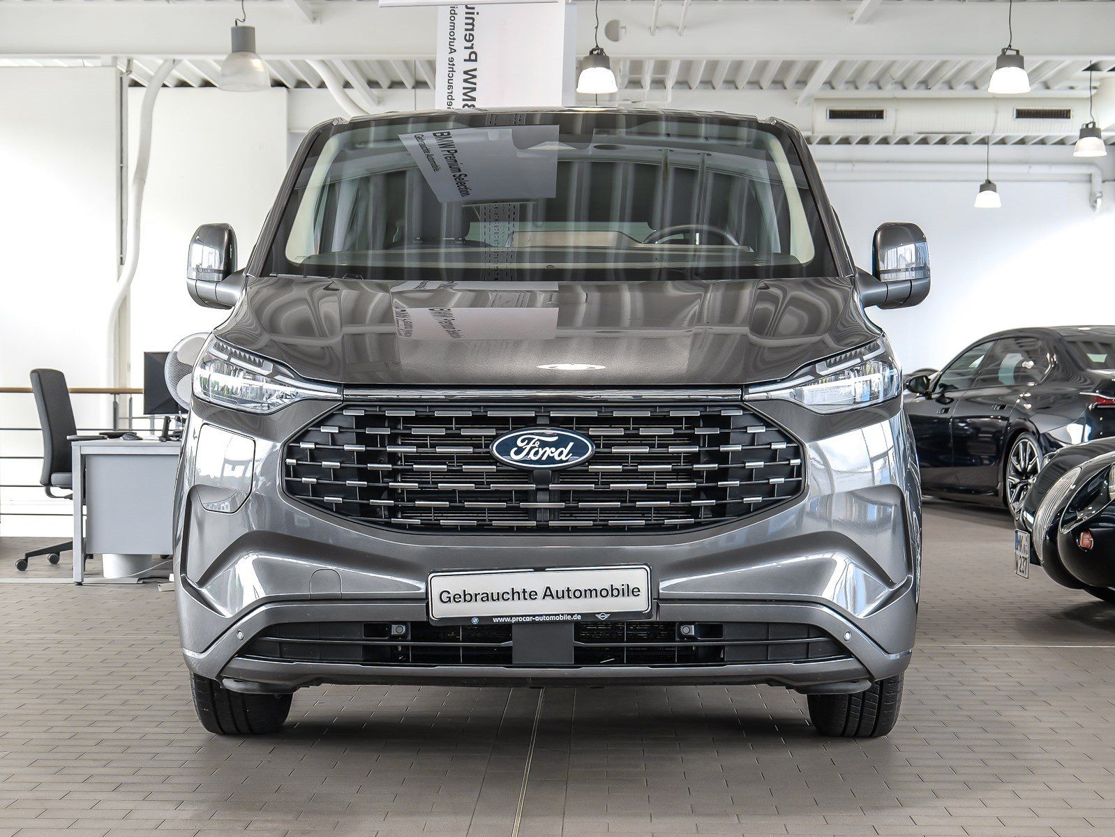 Ford Tourneo Custom 340 PHEV L1H1 VA Titanium Anhängk foto 8