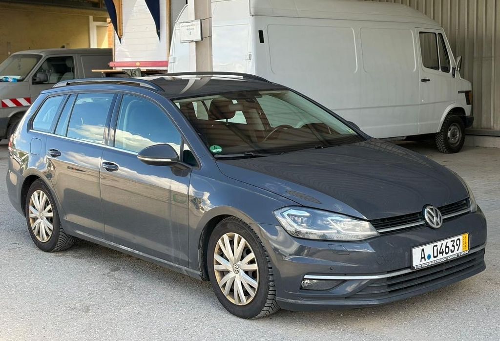 Image of Volkswagen Golf