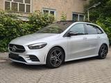 Mercedes-Benz B 200 Amg.line,Wide,Pano,Cam,Assistant,Ambien,MM - Mercedes-Benz B 200 aus 2021