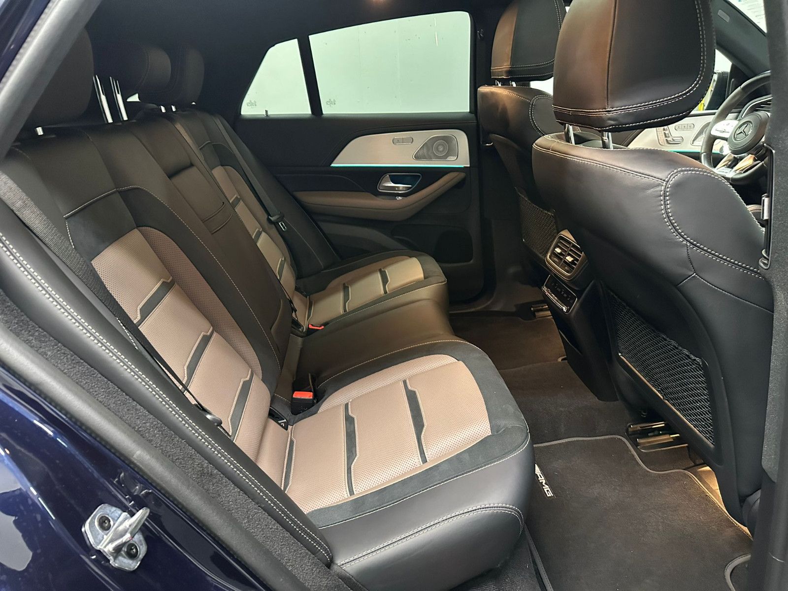 Fahrzeugabbildung Mercedes-Benz GLE 63 S 4MATIC+ *PANORAMA*NIGHT*VMAX*MULITBEAM*