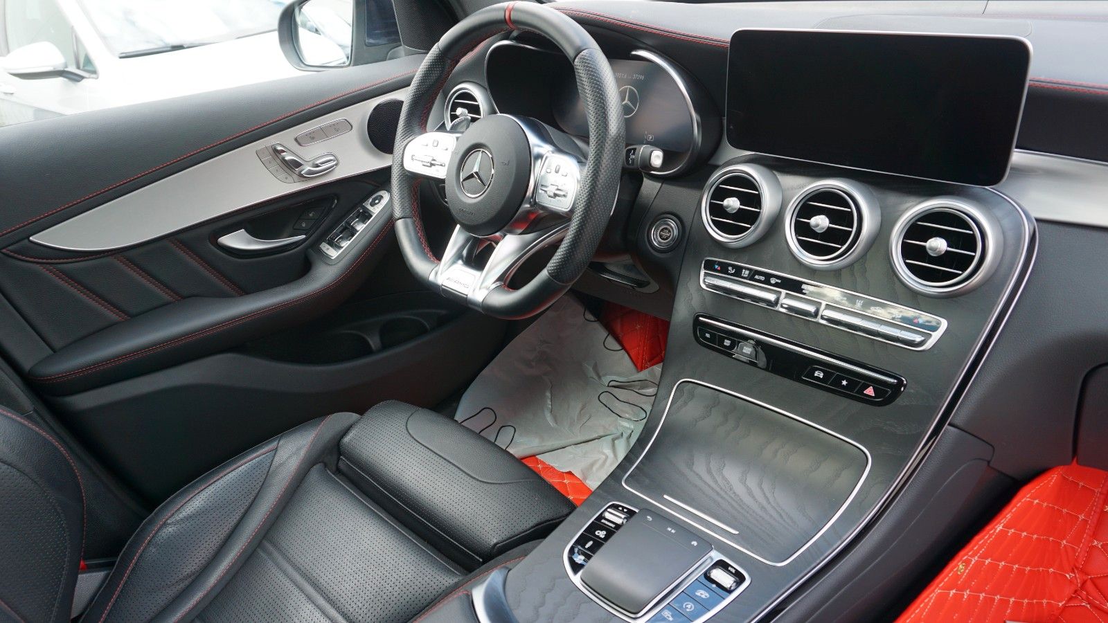 Fahrzeugabbildung Mercedes-Benz GLC 43 AMG Coupe 4M, Kamera,SD,Apple CarPlay