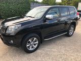 Toyota Land Cruiser 2.8D-4D Executive Automat 7 Sitzer - Toyota Land Cruiser Gebrauchtwagen in Mülheim (Ruhr)