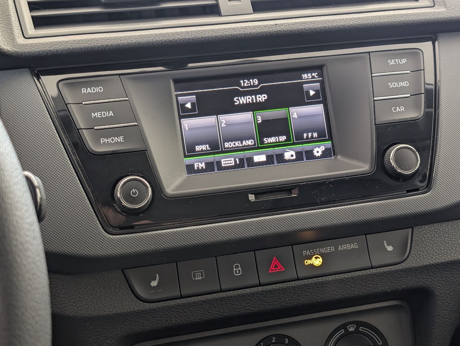 SKODA Fabia 1.0 Cool+ SHZ Bluetooth DAB – Bild 17