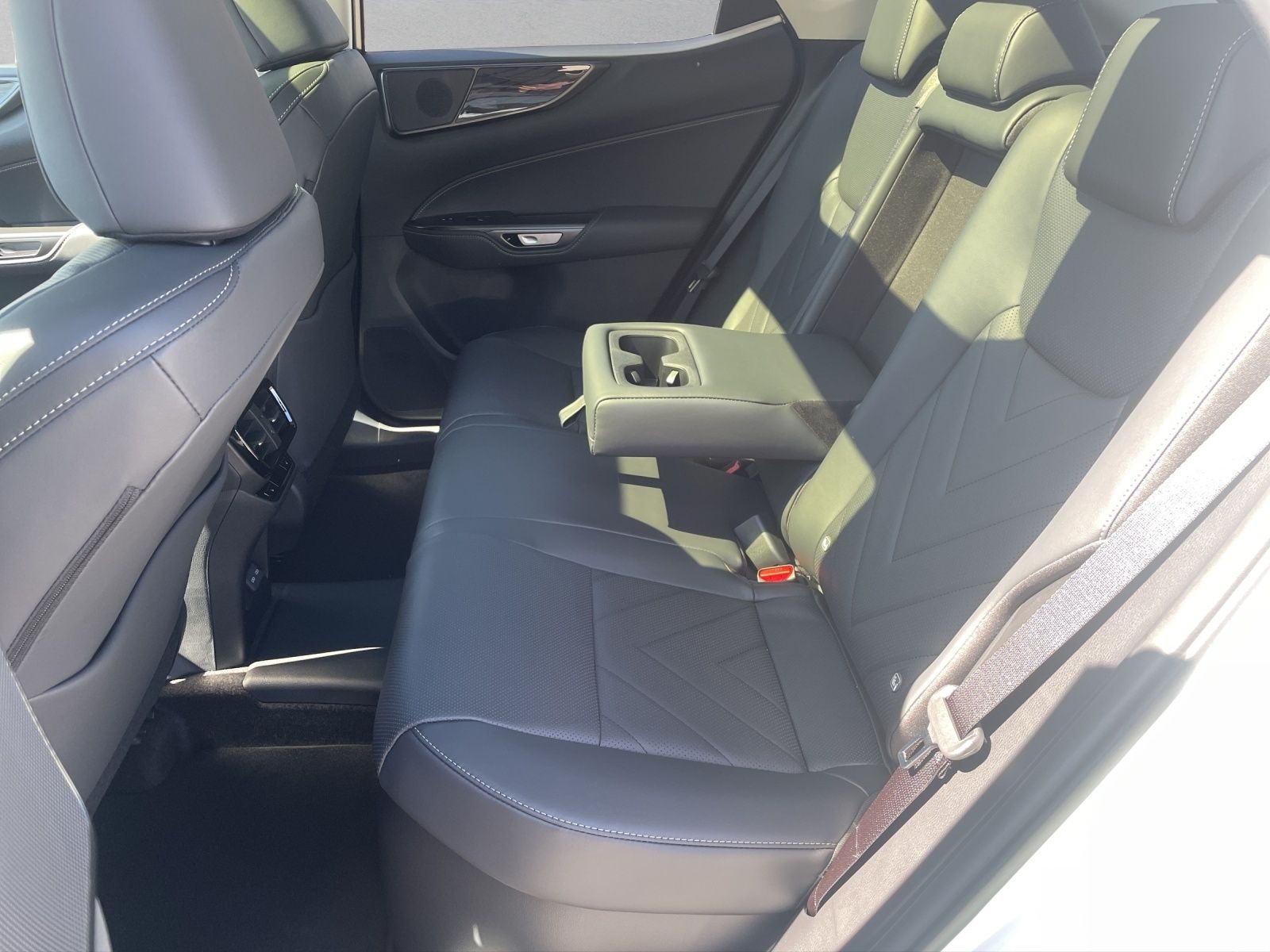 Lexus NX 450h - Bild 16