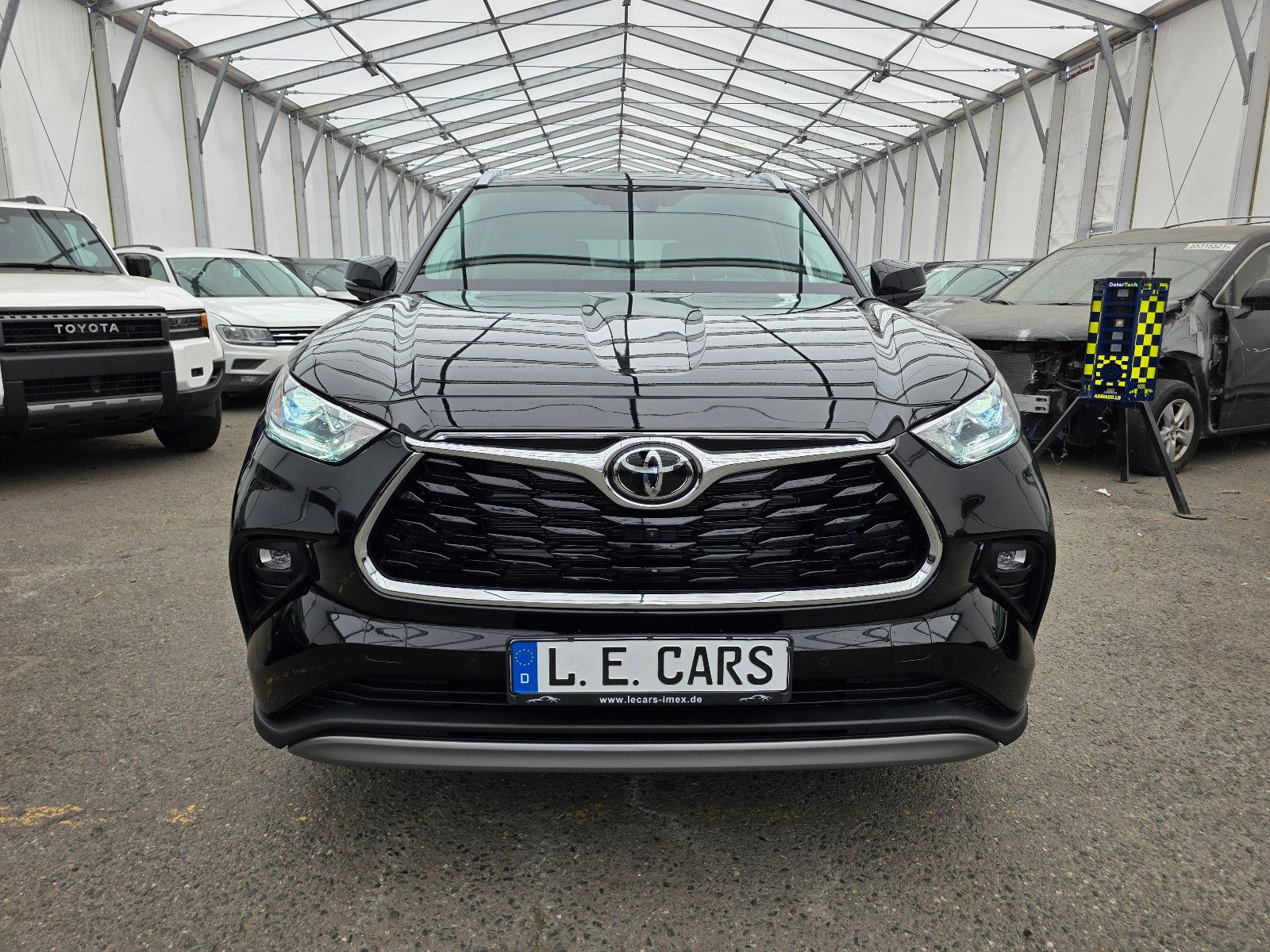 Fahrzeugabbildung Toyota Highlander Platinum T1: 59.000 EURO , Stock !!!