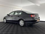 Volkswagen Passat 2.0 FSI Highline Aut. *NAVI-FULLMAP | LEA - Volkswagen Passat aus 2006: Highline