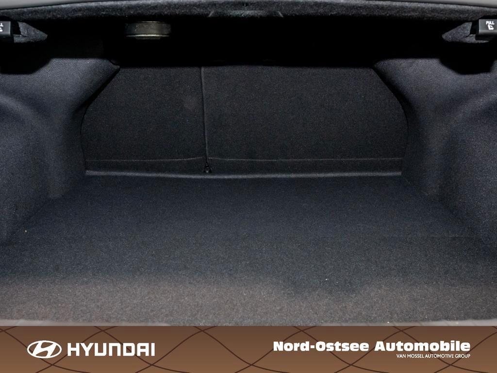 Fahrzeugabbildung Hyundai IONIQ 6 UNIQ Glasdach dig. Außenspiegel LM-Felge