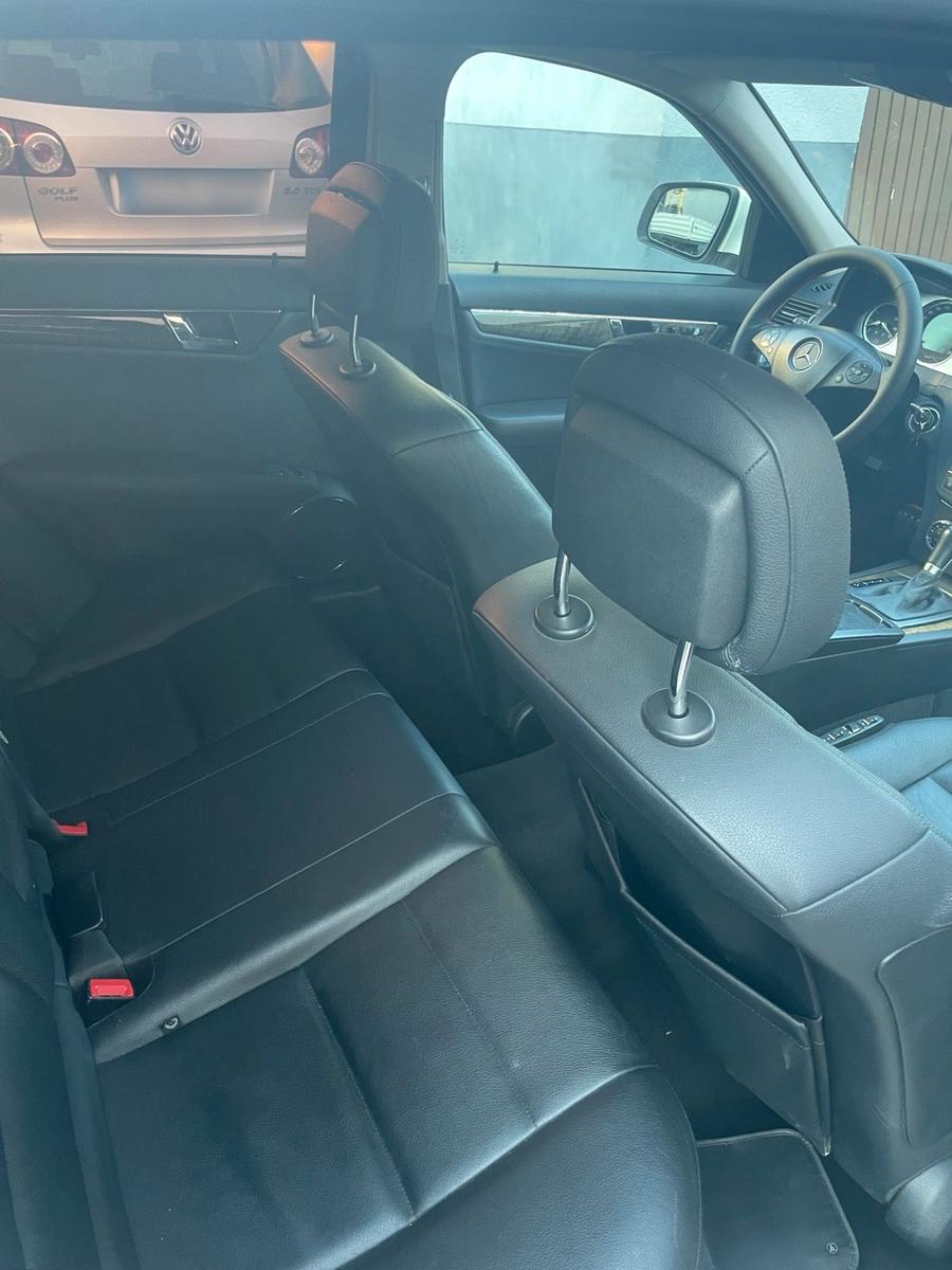Mercedes-Benz C320 2008 — photo 11