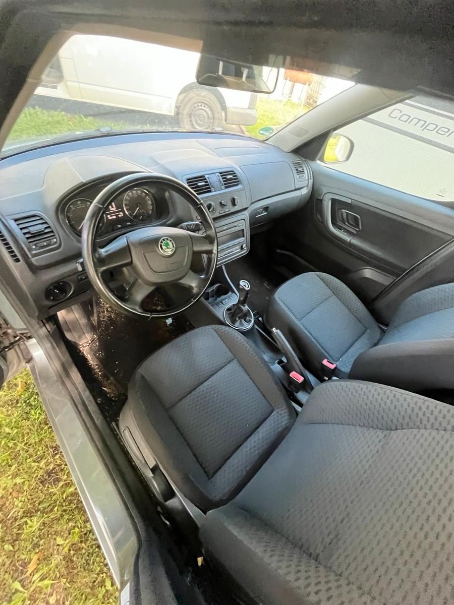 Skoda Roomster 2011 — photo 6