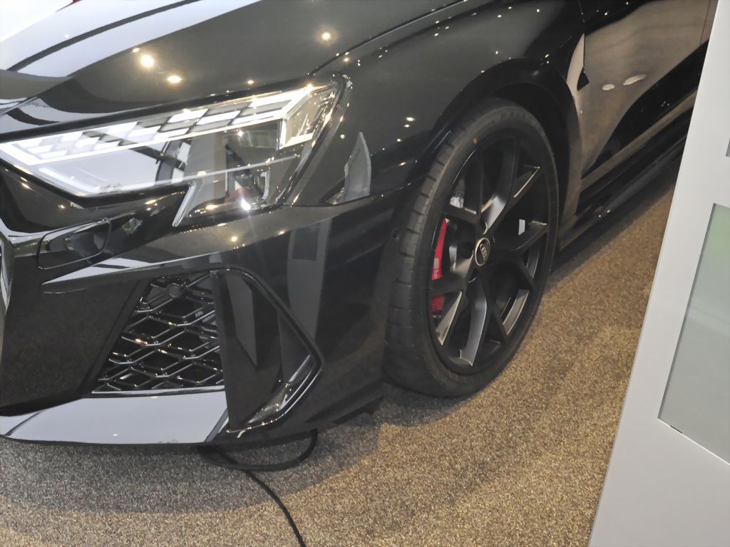 Audi RS3 Sportback 280km/h RS-Designpaket Matrix-LED imagem 3