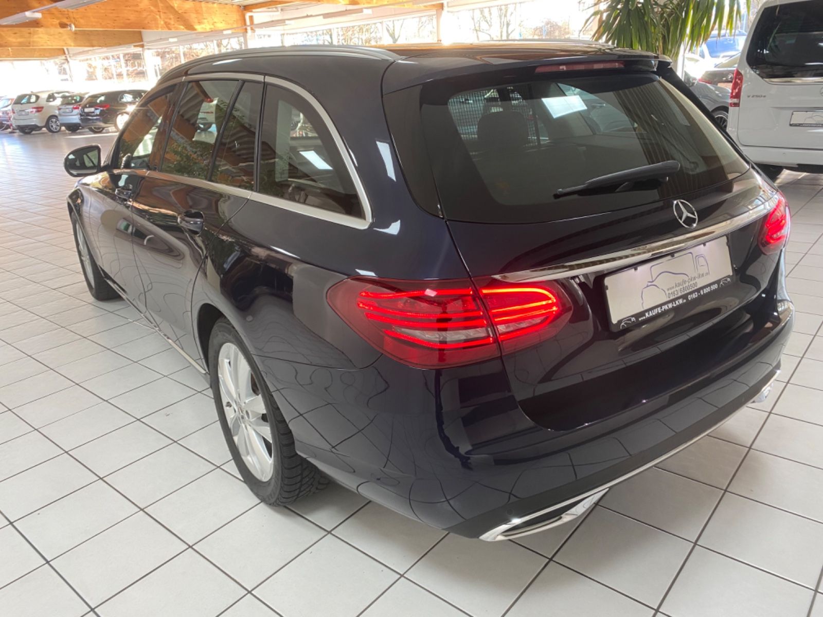 Fahrzeugabbildung Mercedes-Benz C -Klasse 220d T-Modell *Business, Avantgarde*