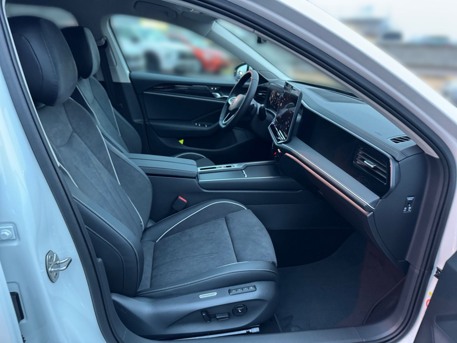 Volkswagen Passat Variant - Bild 13