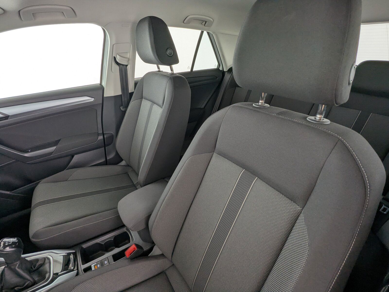 Volkswagen T-Roc 1.0 TSI Life OPF (EURO 6d) LED+NAV+SHZ+PDC foto 15