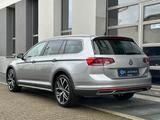 Volkswagen PASSAT VARIANT ALLTRACK 4M*ACC*KAM*SITZHZ*19''* - silberne Volkswagen Passat Alltrack