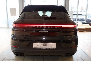 Porsche Cayenne - 4