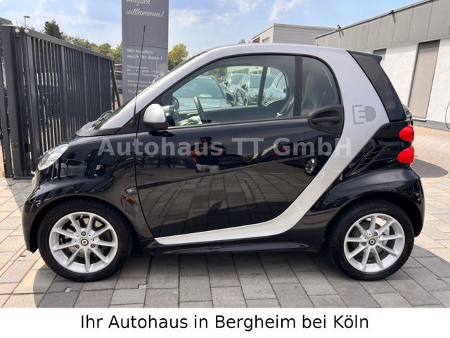 Smart ForTwo coupe electric drive /PANO/KLIMA/SHZ/TOP