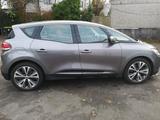 Renault Scenic Intens 130  Teilleder Massage - Renault Scenic Intens mit Benzin-Antrieb