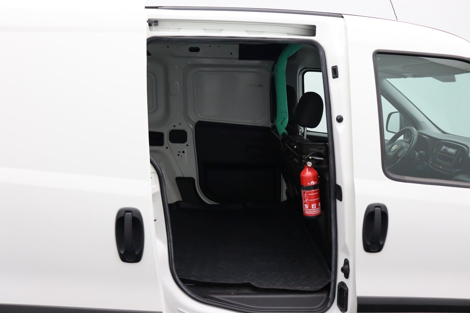 Fahrzeugabbildung Fiat Doblò 1.3 Basis Kasten