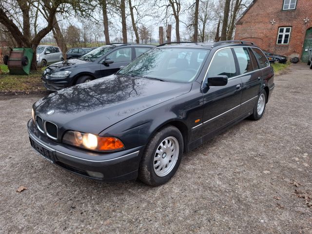 BMW 520i A Touring,Schiebed,Std-hzg, Klima,no TÜV