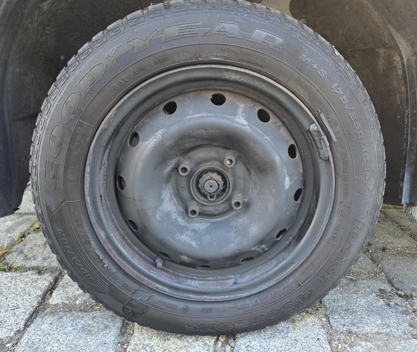 Citroën Berlingo HDi 75 800 Niv.B Kasten AHK