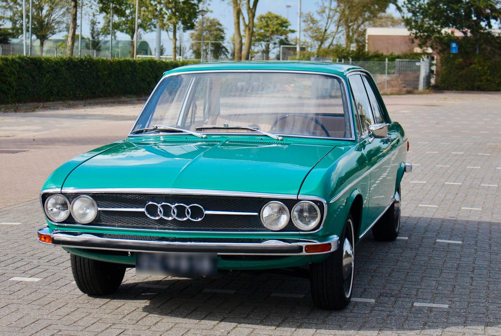 Audi 100