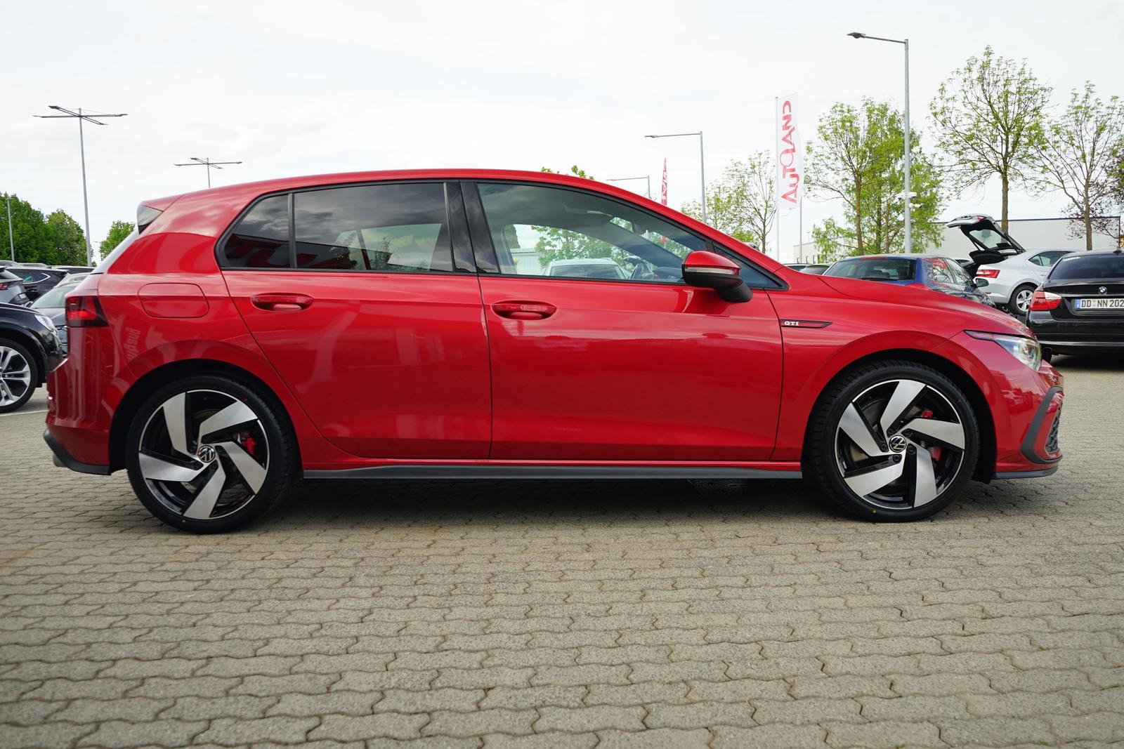 Volkswagen Golf VIII GTI 2.0TSI DSG LED Navi ACC Head-Up