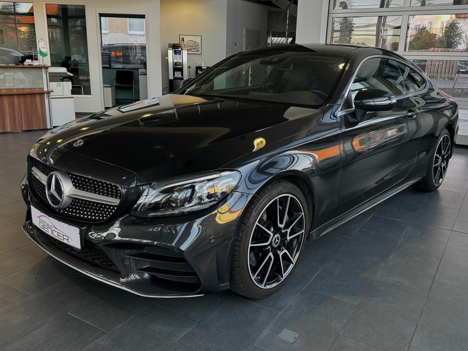 Mercedes-Benz C 300 Coupe 2.0 CGI "LED/AMG/Pano/ACC/R-Kamera"