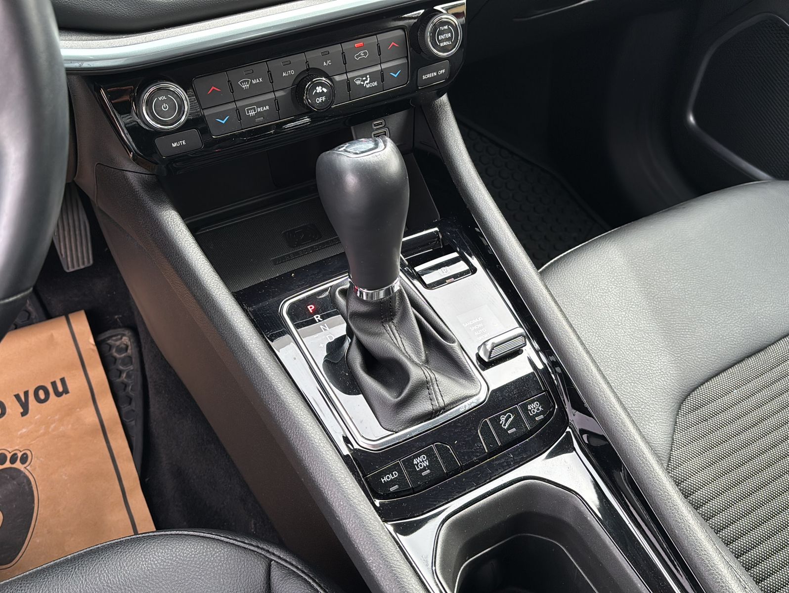 Fahrzeugabbildung Jeep Compass 1.3 T4 Plug-In Hybrid Limited 4xe 140kW