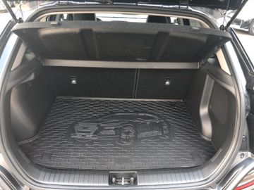 Hyundai Kona Premium 4WD +AHK